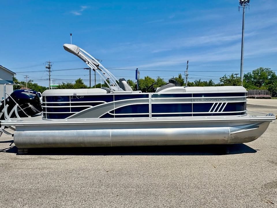 2023 Bennington 23 LX for sale in Lakemoor, IL