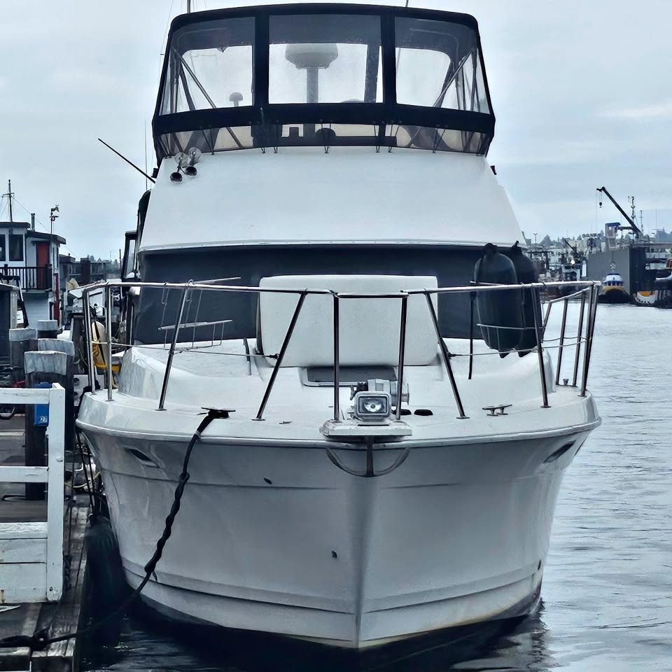 1992 Bayliner 3688 for sale in Seattle, WA