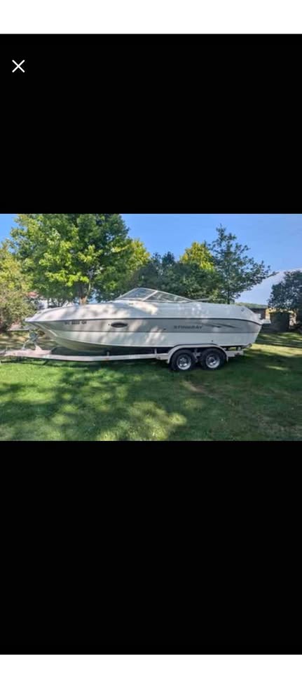 2003 Stingray 220DR Deck Boat, 23', 320 HP Volvo, Stainless Prop, low hours for sale in New Holstein, WI