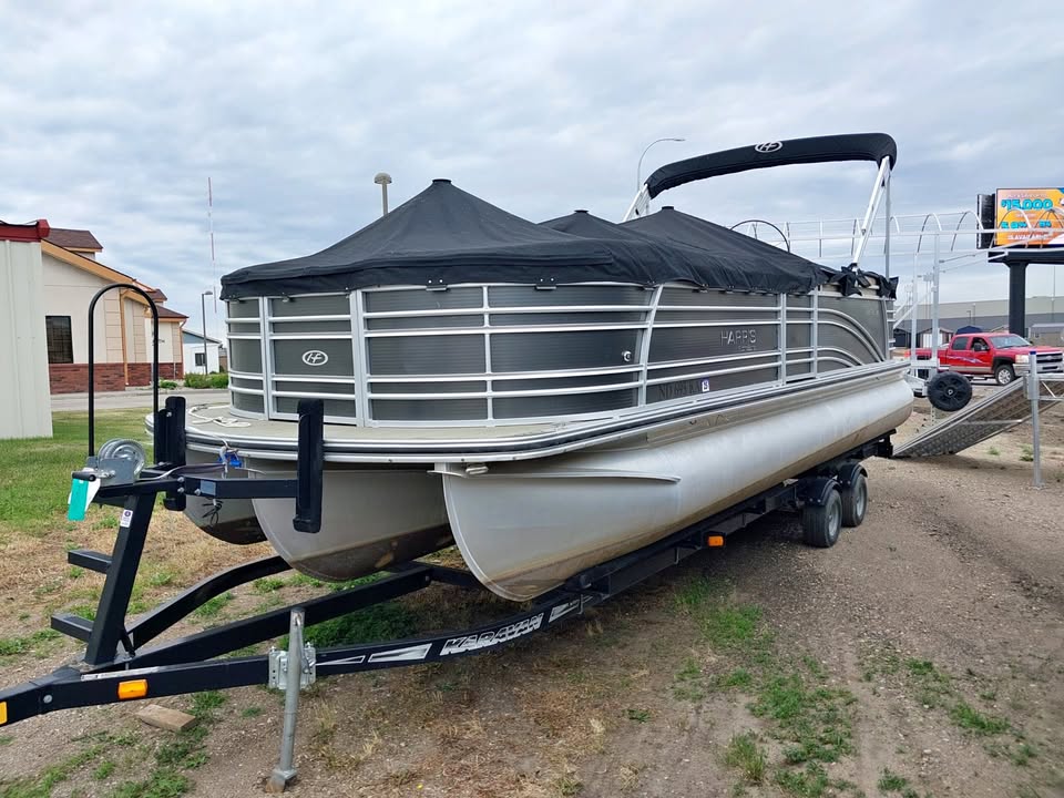 2014 Harris Solstice 240 for sale in Bismarck, ND