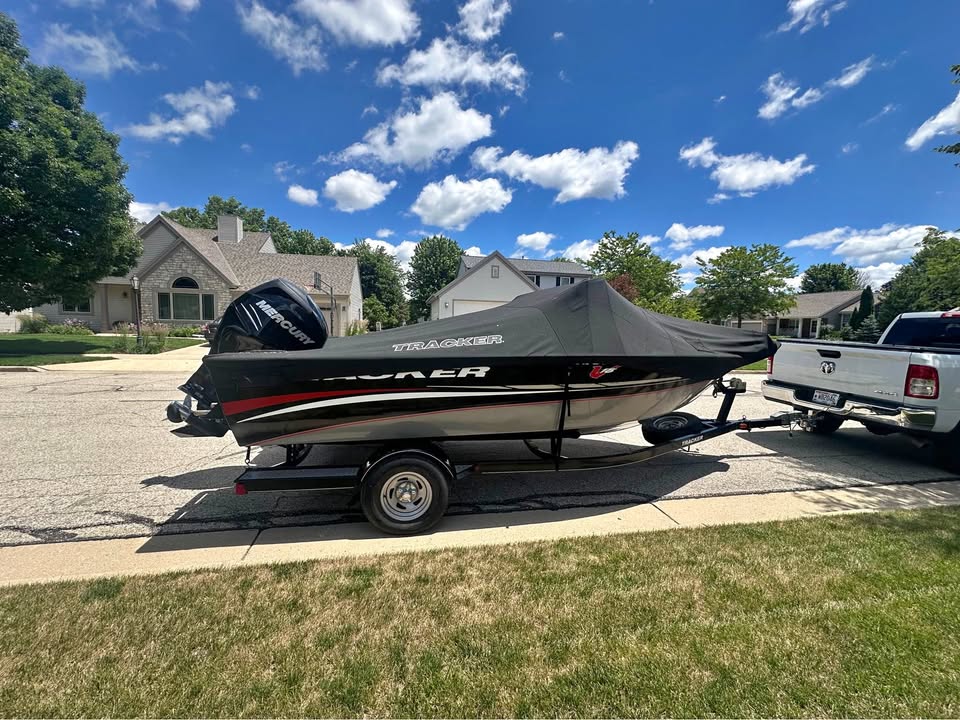 2014 Tracker Targa v18 for sale in Waukesha, WI