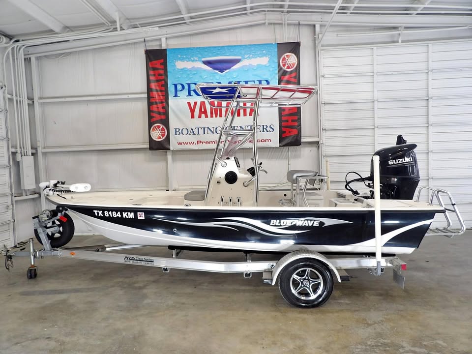 2022 Blue Wave 1900STL Suzuki 140hp 4-Stroke Low Hours 50 Only! Poc: Wayne aka Woody for sale in San Antonio, TX