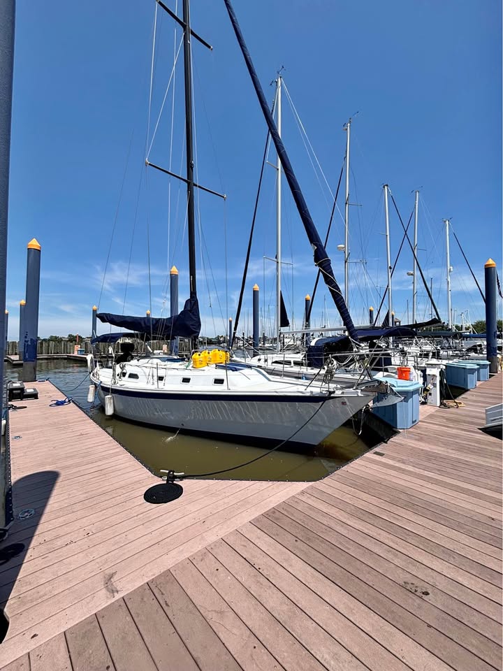 1984 Erikson 38 sailboat for sale in Kemah, TX