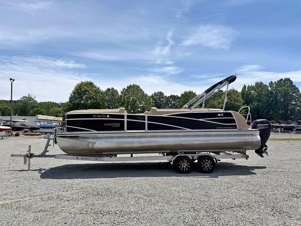 2014 Harris Grand Mariner 250 for sale in Cornelius, NC