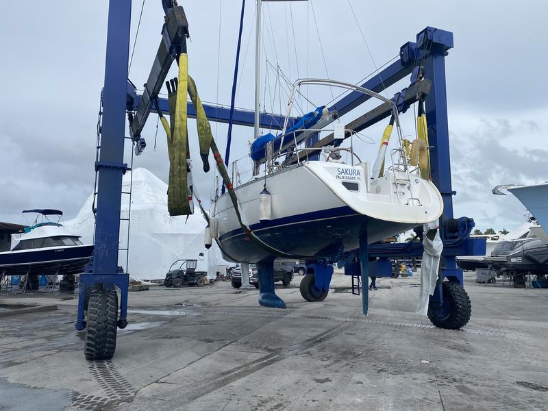 33' Beneteau Oceanis 323 for sale in Florida