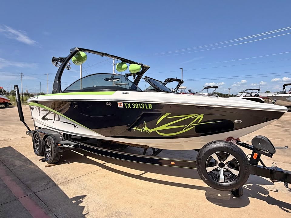 2013 Tige Z1 Wake boat | Price Drop | Ready to go for sale in Sanger, TX