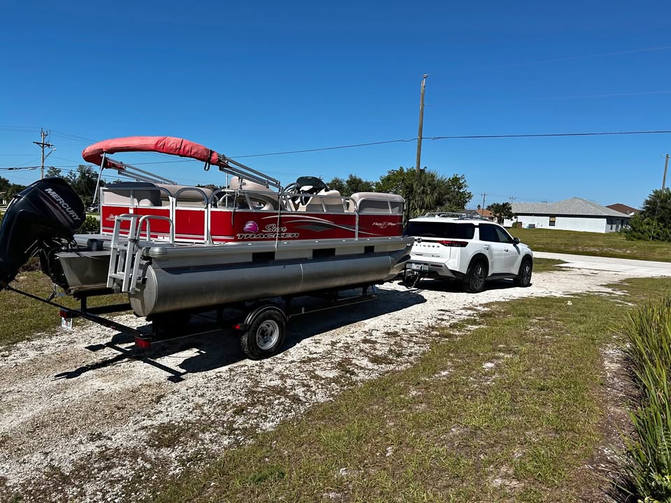 2015 Suntracker Party Barge 20 DLX – 60HP Mercury – Trailer for sale in Matthews, NC