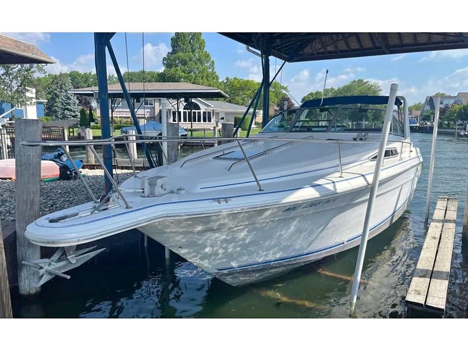 1993 Sea Ray Sundancer 330 for sale in Chesterfield Twp, MI
