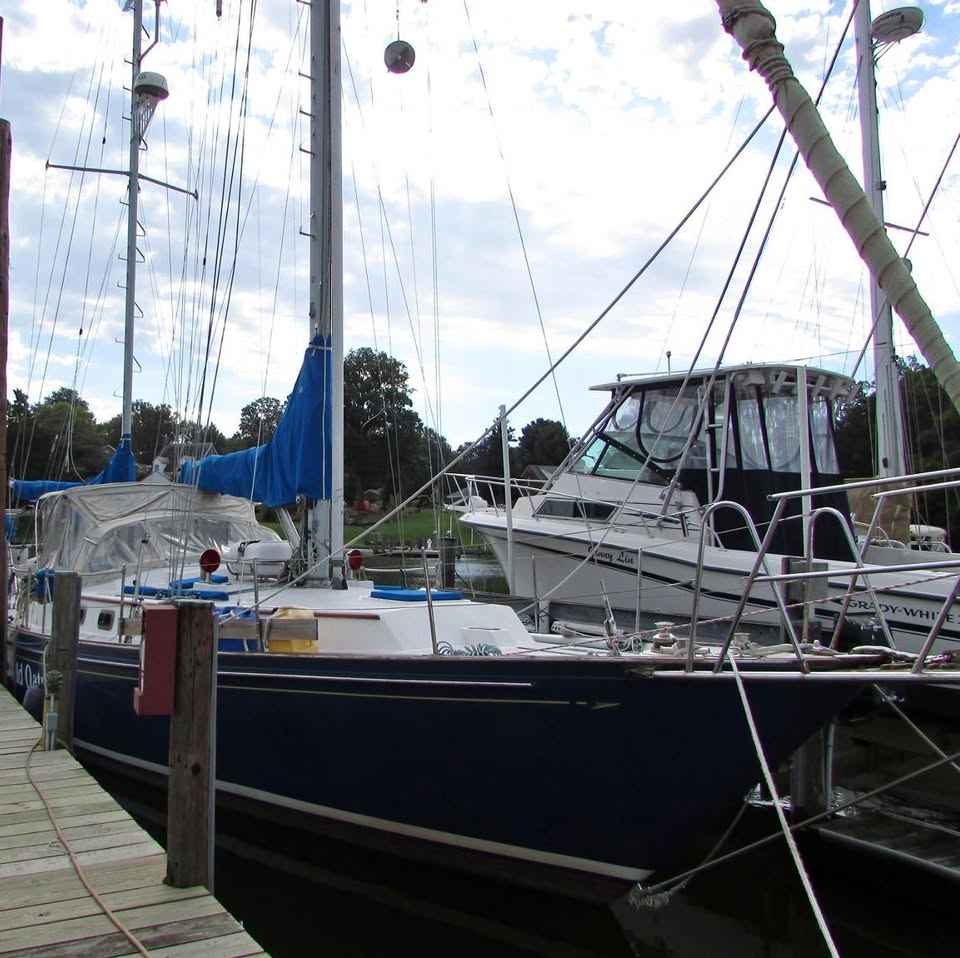1988 Brewer Blue water Cutter-Katch 44 for sale in Essex, MD