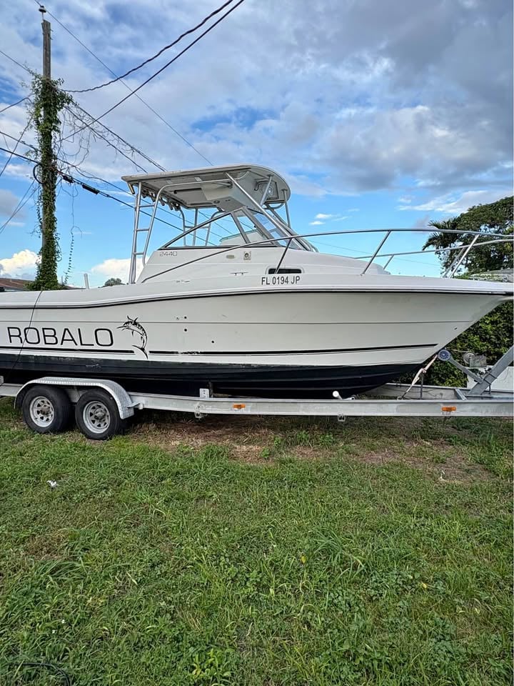 1996 Robalo 2440 for sale in Miami, FL