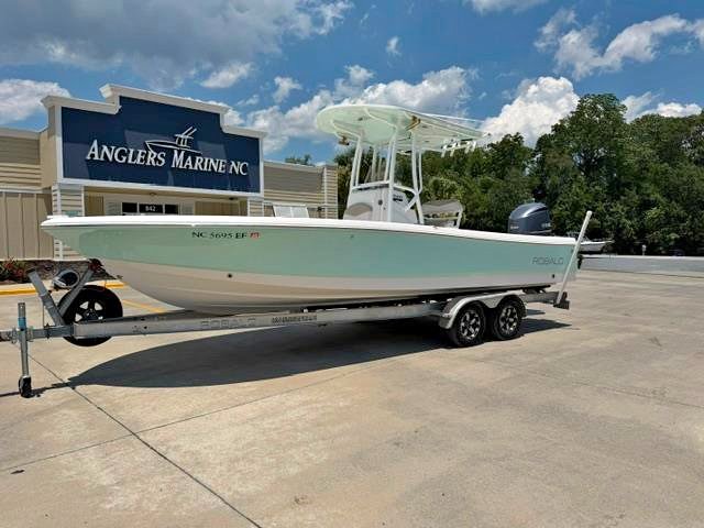 2017 Robalo 246 Cayman for sale in Morehead City, NC