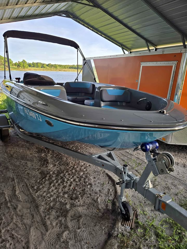 Deck boat for sale in Umatilla, FL