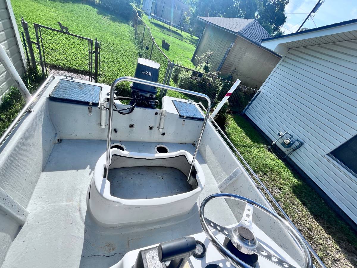 1996 blue wave boat need gone by next week for sale in Orange Texas