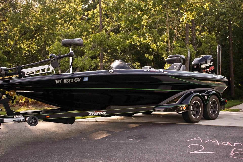 Triton 20 TRX Patriot Bass Boat for sale in Cameron, NC