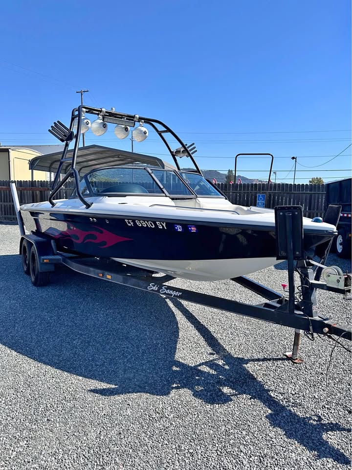 2004 Sanger V210 wakeboard wakesurf vdrive ski boat for sale in Santa Rosa, CA