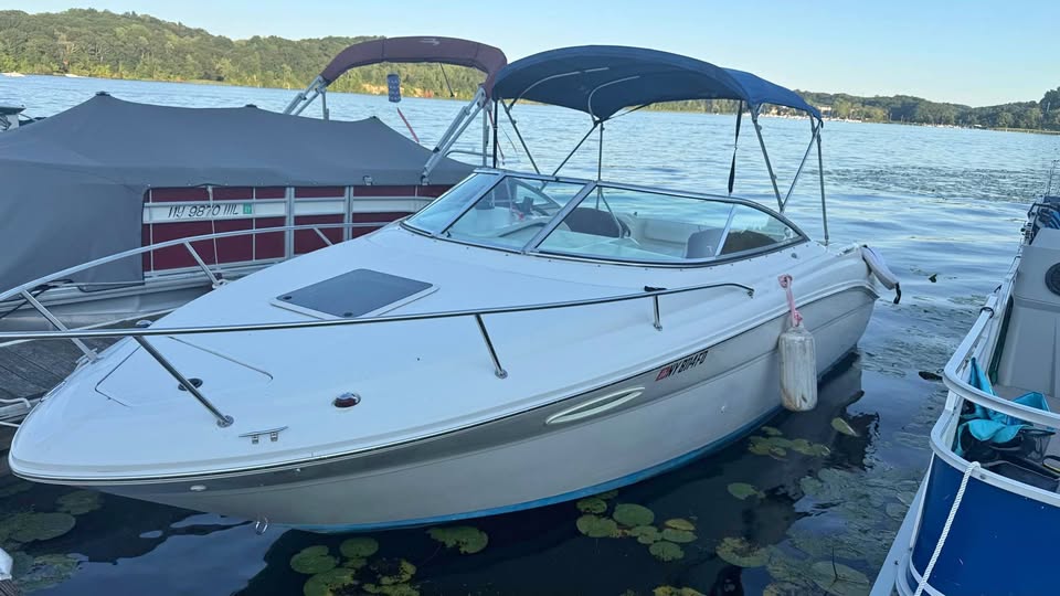 Sea Ray 215 Express Cruiser for sale in Rochester, NY