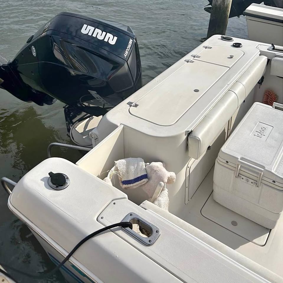 1998 Proline 241 WA Walk around for sale in Keyport, NJ