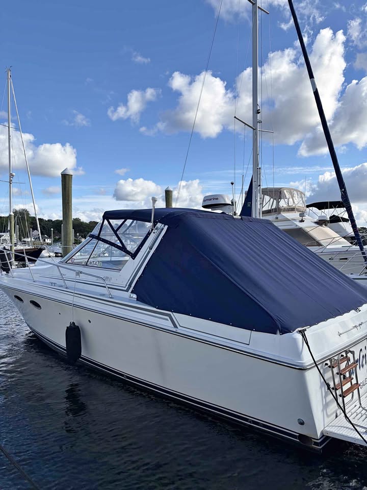 1989 Trojan 10 meter cabin cruiser for sale in Warwick, RI
