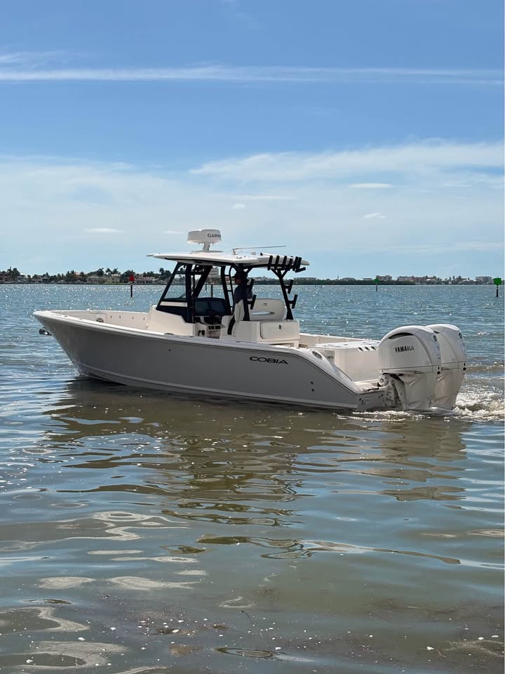 2027 COBIA 305cc for sale in St Petersburg, FL