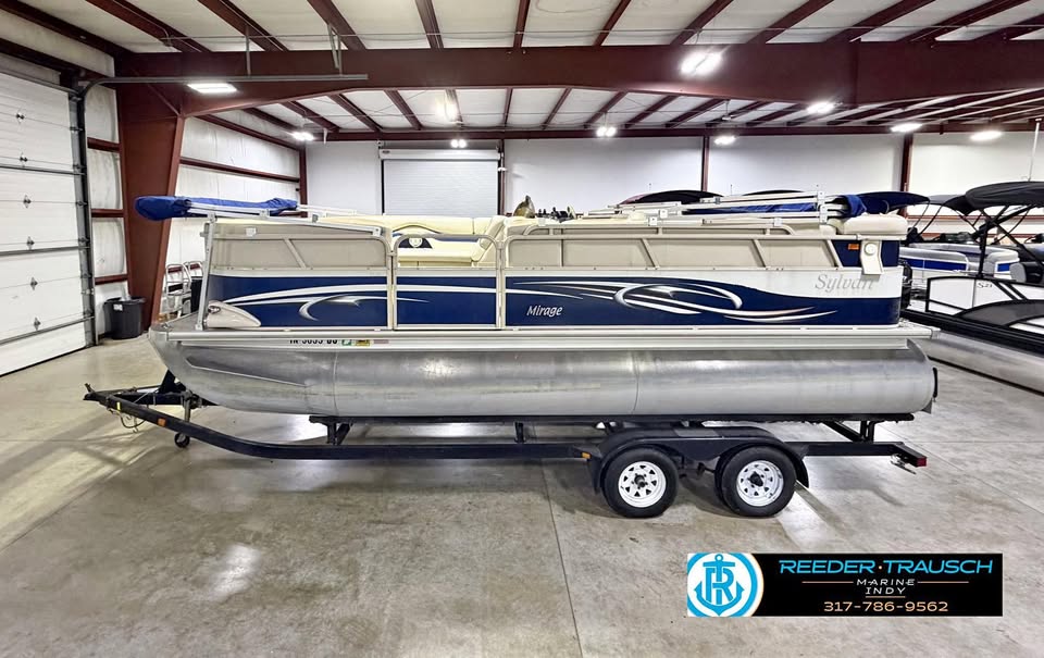 2008 Sylvan 8520 Mirage Cruise R for sale in Indianapolis, IN
