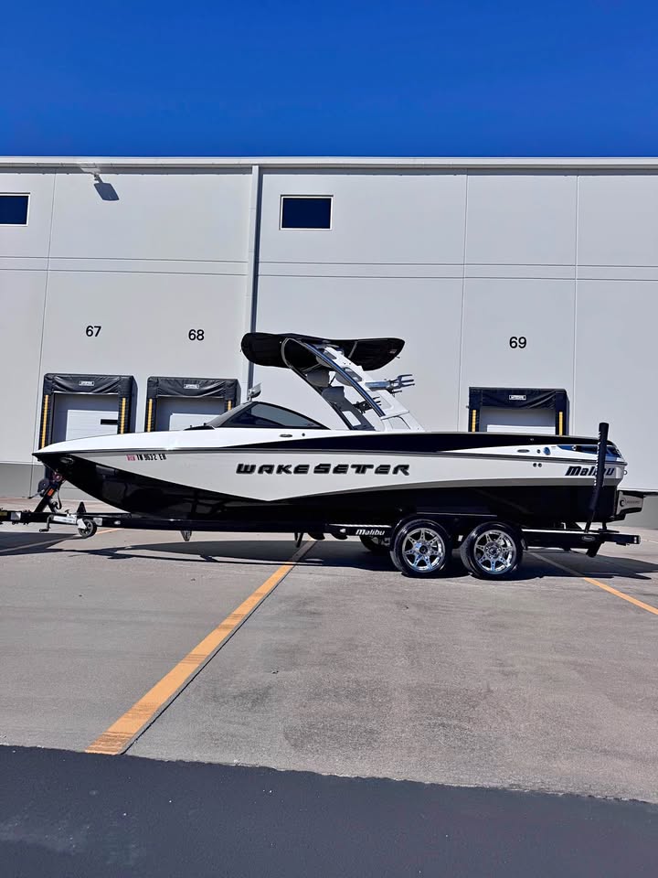 2014 Malibu Wakesetter lsv247 for sale in Lebanon, TN
