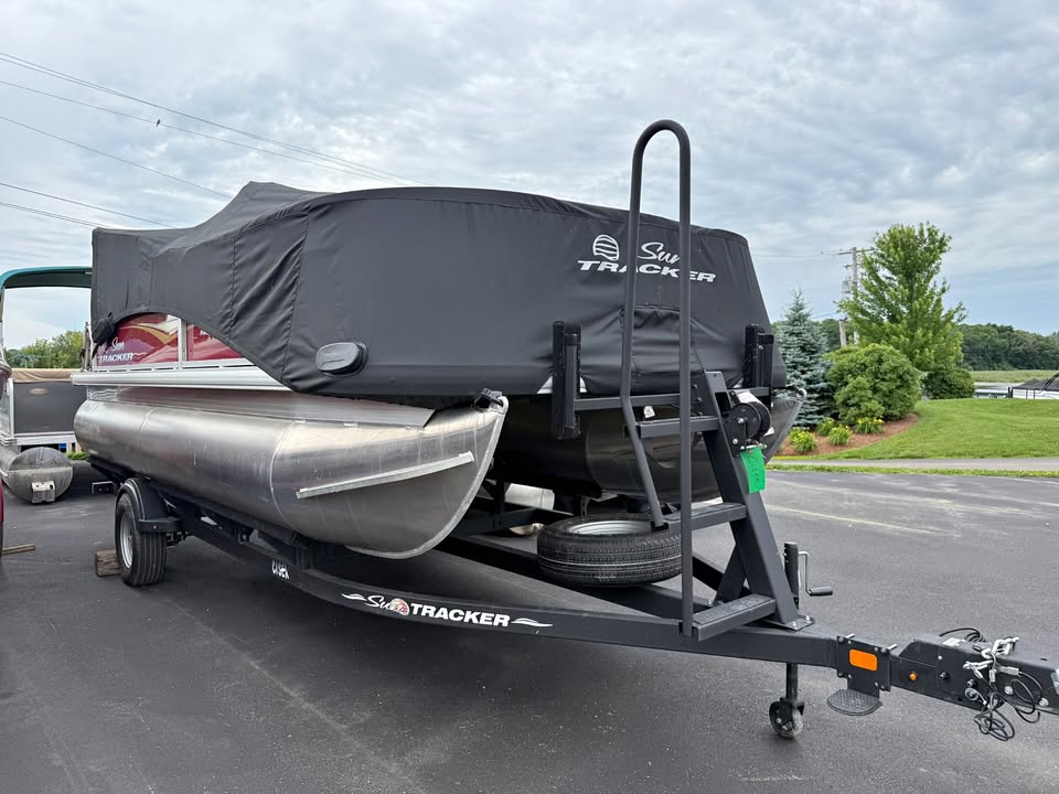 2024 Suntracker BB18 18' Fishing Pontoon & Trailer for sale in Antioch, IL