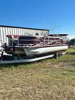 2012 Playcraft Tritoo 28 foot with 350 Mercury for sale in Denison, TX