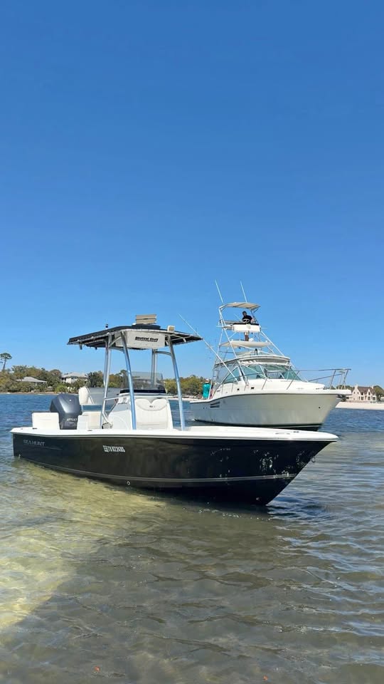 1999 Pursuit 38 Express for sale in Cantonment, FL