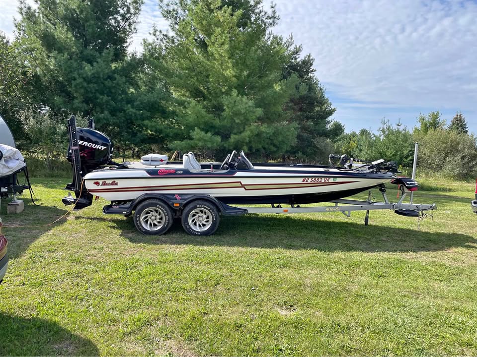 2008 bass cat cougar bass boat for sale in Westland, MI