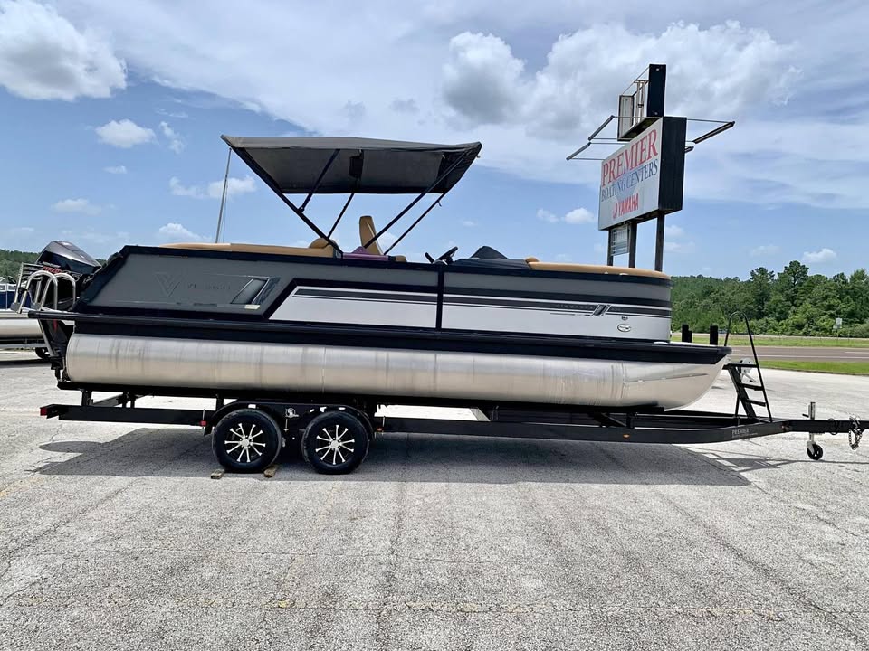 2023 23' Viaggio Pontoon Boat D23U U-Shaped Lounge for sale in Foley, AL