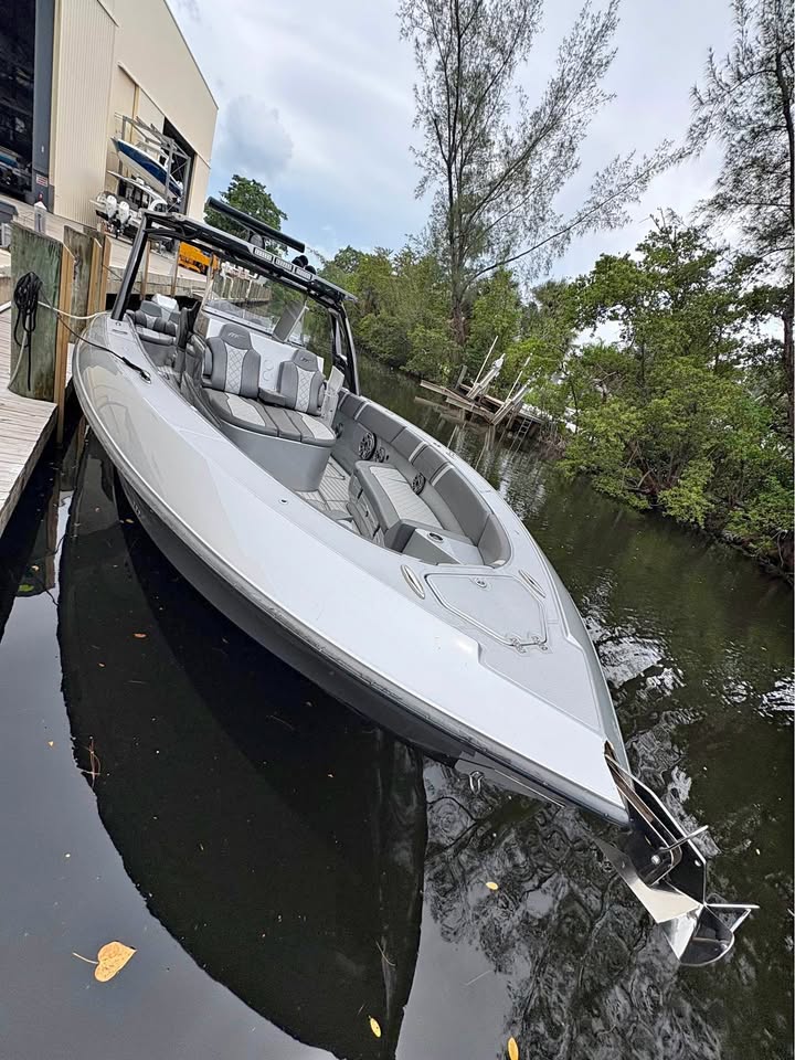 2021 Midnight Express 37 open for sale in Pompano Beach, FL