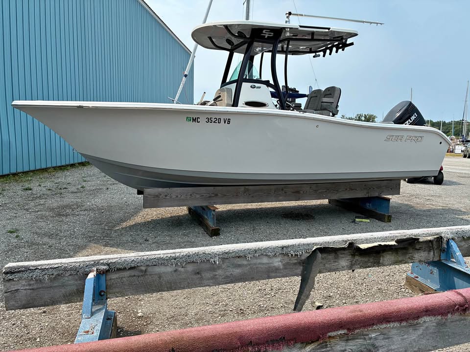 2023 Sea Pro 242 DLX for sale in Muskegon, MI