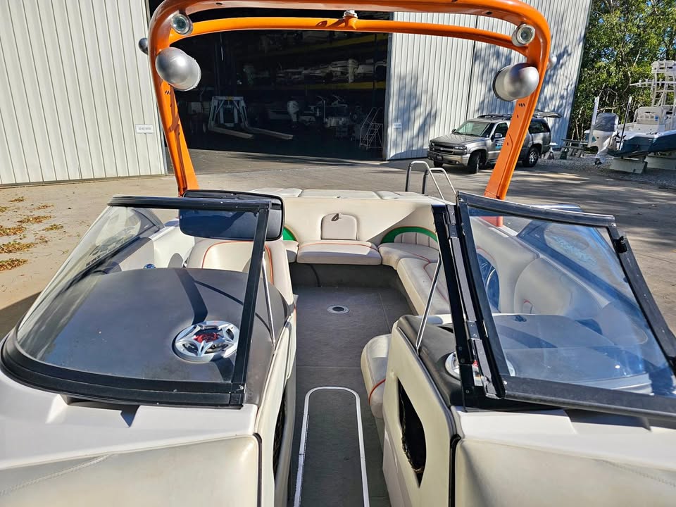 2005 Malibu Wakesetter LSV 23 for sale in Niceville, FL