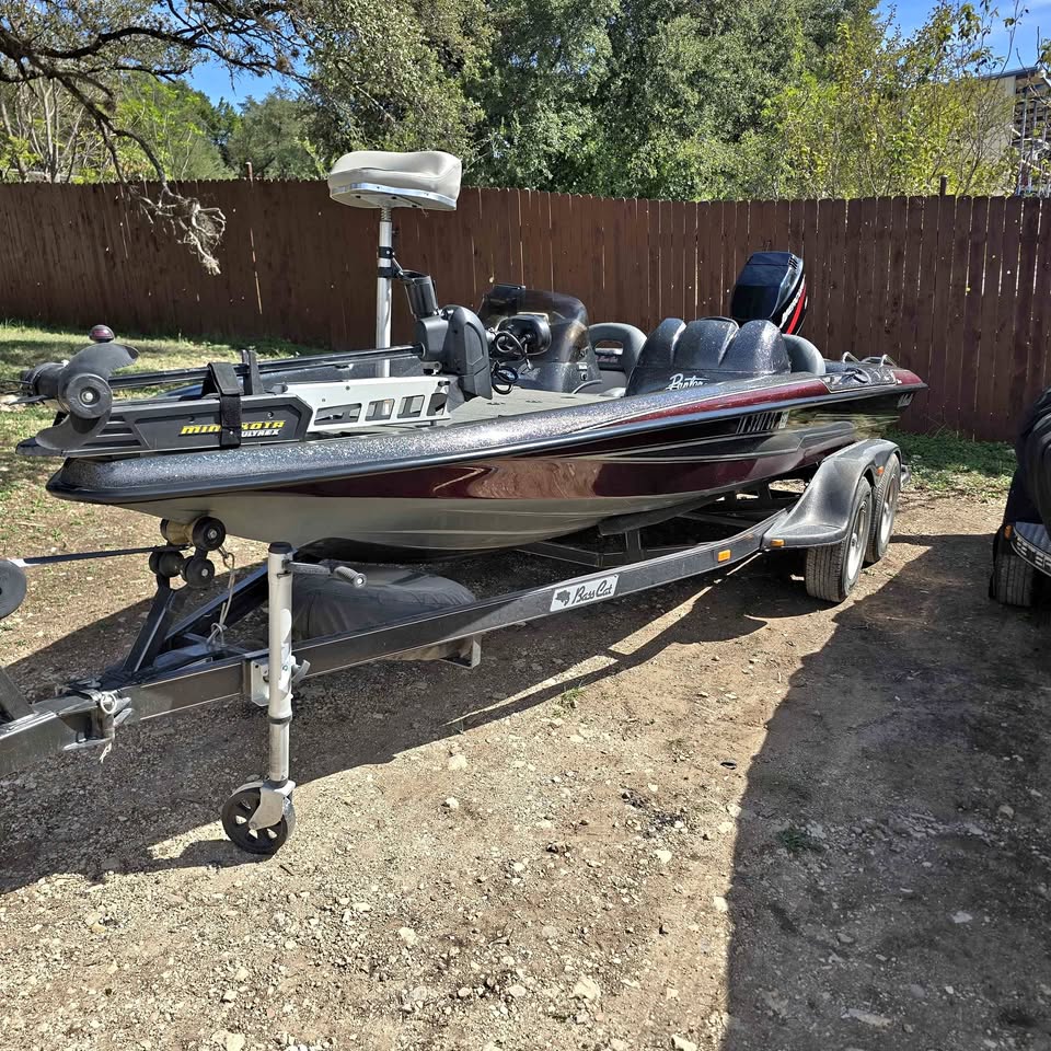 2005 BassCat pantera classic bass boat for sale in Liberty Hill, TX