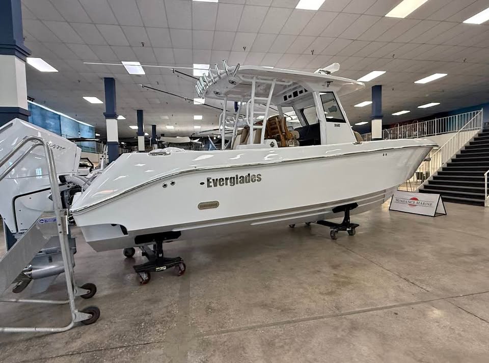 2026 Everglades 335 for sale in Miami, FL