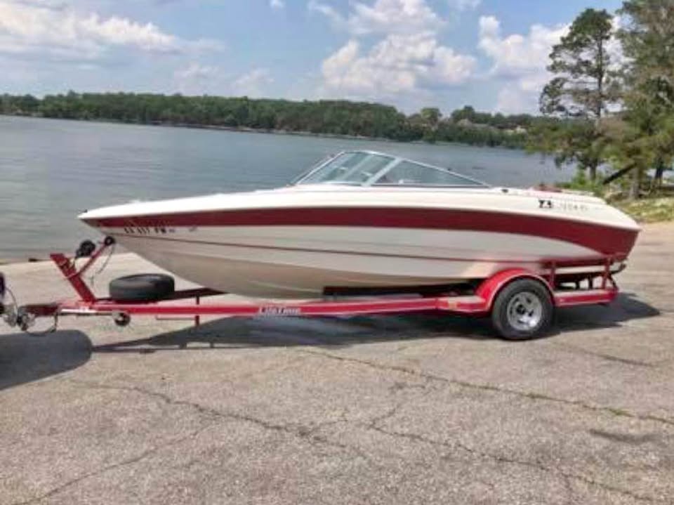Lake-Ready 1993 Larson SEI 200 S-Type Ski Boat for sale in Dyer, TN