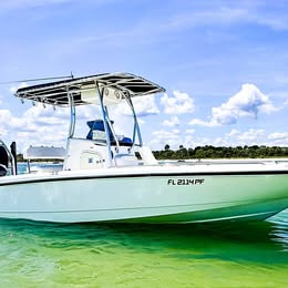2011 Boston whaler 230 dauntless for sale in Fort Lauderdale, FL