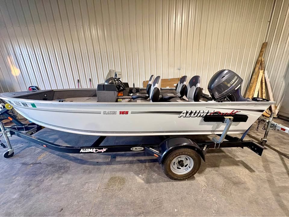 2018 AlumaCraft Classic 165 for sale in Johnson Creek, WI