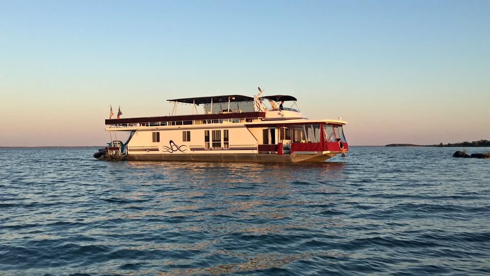 Houseboat 77' 2001 Sharp for sale in Gainesville, TX