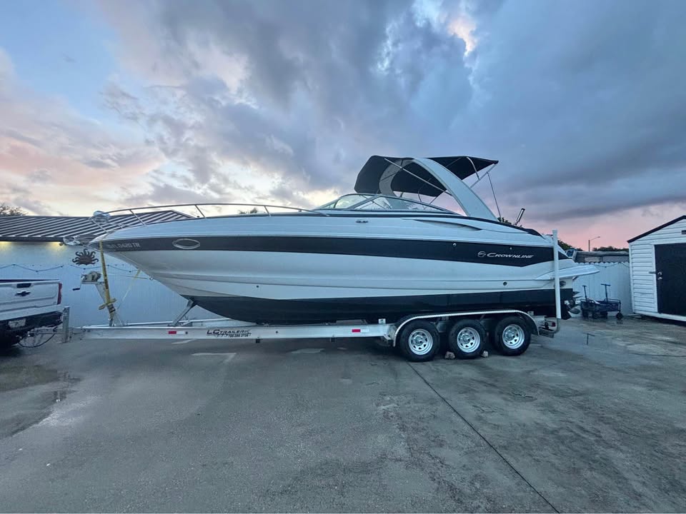 2006 Crownline 315 scr for sale in Miami, FL