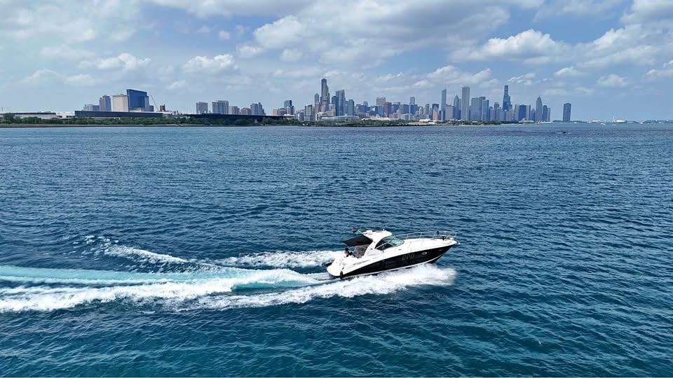 2010 Sea Ray Sundancer 390 for sale in Chicago, IL