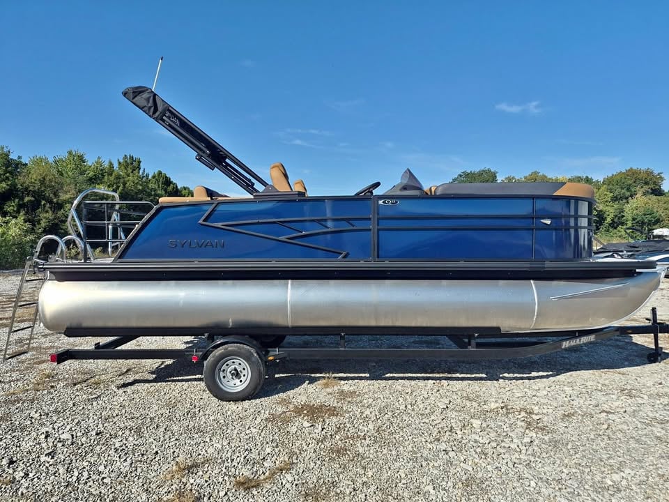 2027 Sylvan Q-22 L3 ULZ DH Tritoon~150 Mercury w/Tandem Trailer for sale in Smithville, MO