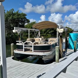 24’ Sun Tracker Signature Pontoon Boat for sale in Cocoa Beach, FL