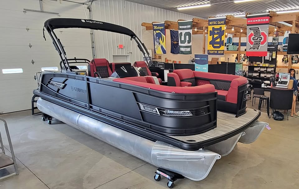 2026 Godfrey AquaPatio 235 DFLC 27" iMPACT Center Tube Package | OWNER'S DEMO for sale in Warsaw, IN
