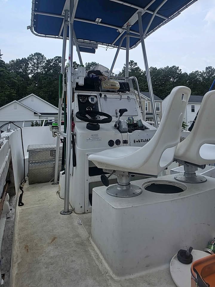 1999 Wahoo Center console for sale in Moncks Corner, SC