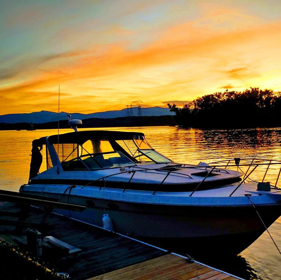 1990 Wellcraft St. Tropez 3300 for sale in Hyde Park, NY