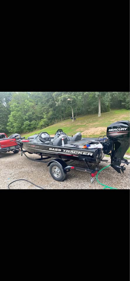 2015 Bass tracker tow team 175 Repo team 175 for sale in New Martinsville, WV