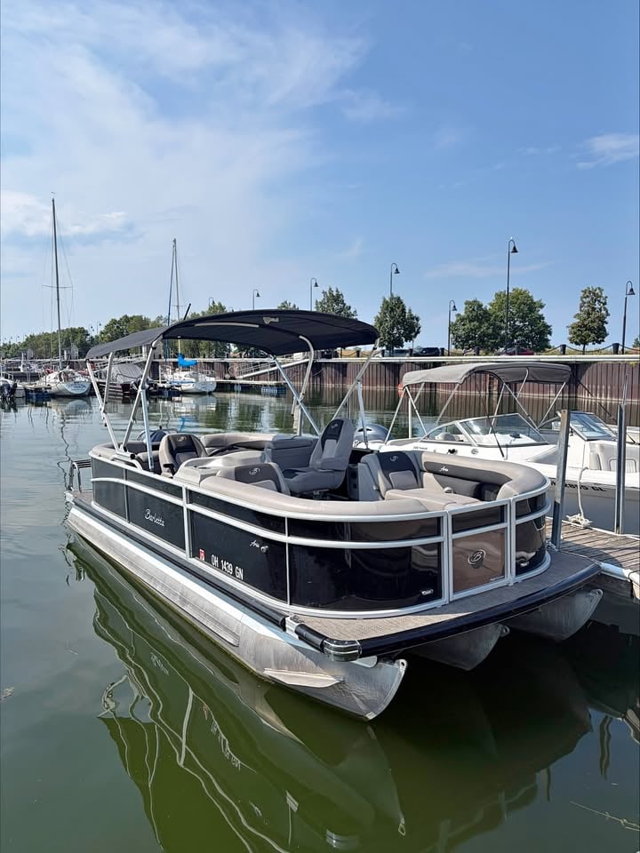 2025 22' Barletta A22QC - #1043 for sale in Lorain, OH