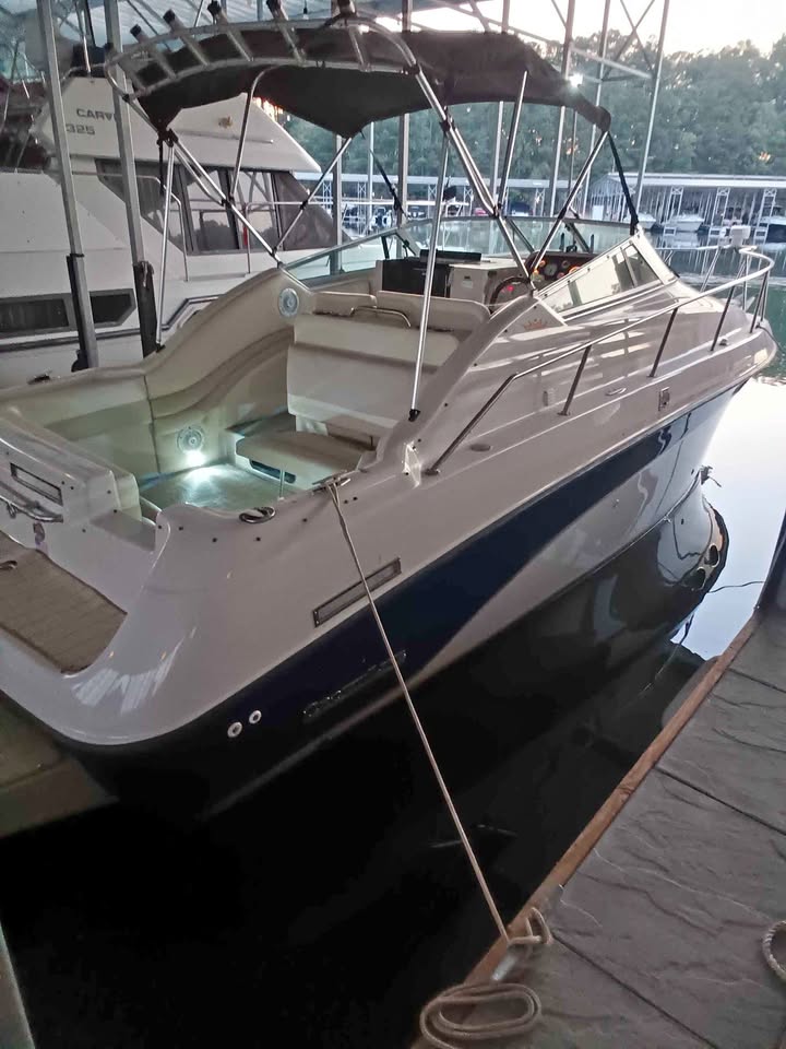 1996 CROWNLINE 25' CABIN CRUISER for sale in Acworth, GA