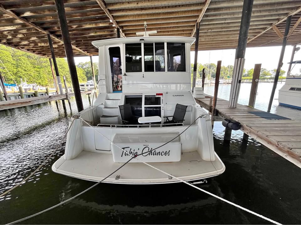 1997 Carver 50 Cockpit Motoryacht for sale in Chestertown, MD